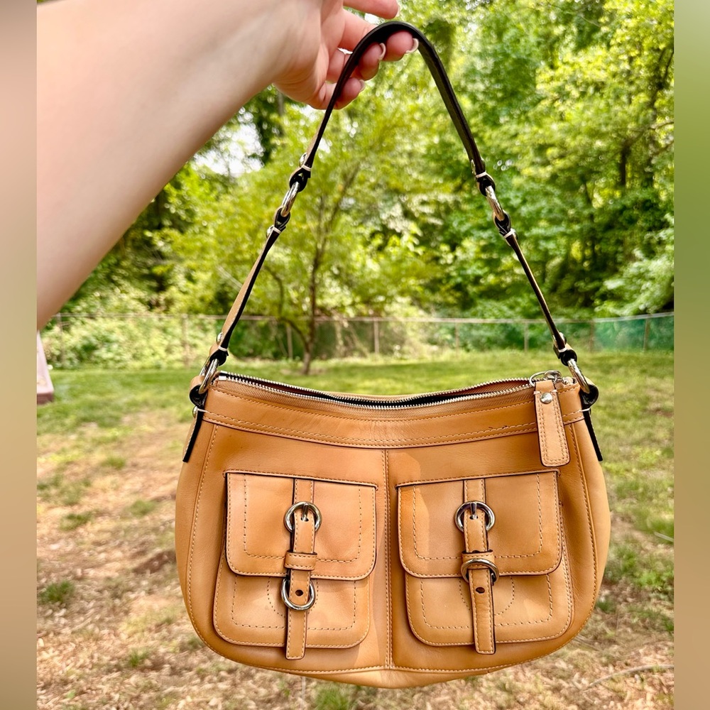 Vintage Y2K Coach British Tan Leather Shoulder Baguette Bag F14014